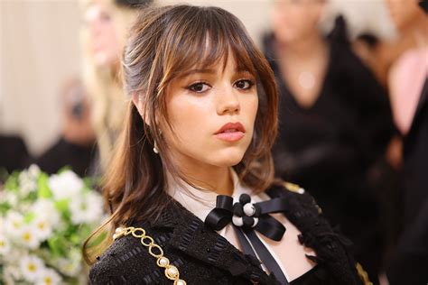 Jenna Ortega on Whether Shell Talk About Who。